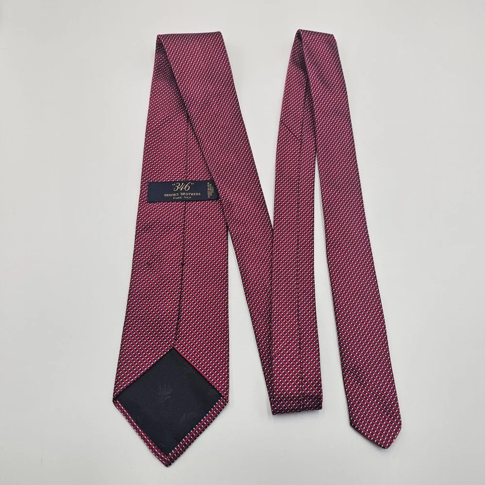 Brooks‎ Brothers 346 Silk Tie Red Blue Geometric Micro Pattern Diagonal Stripe